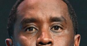 Sean Combs có phát biểu tại phiên tòa tuyên án không? 11 Sean Combs có phát biểu tại phiên tòa tuyên án không?