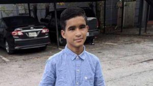 Houston: Thiếu niên cần mổ cấp cứu, mẹ bị cách ly vì vấn đề di trú 14 Houston: Thiếu niên cần mổ cấp cứu, mẹ bị cách ly vì vấn đề di trú