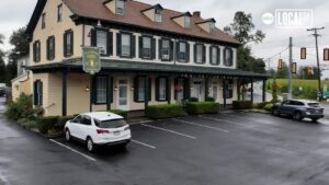 Bên trong Khách sạn Yellow House lịch sử 7 Bên trong Khách sạn Yellow House lịch sử