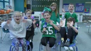 Học Sinh Tiểu Học Philly 'Mổ Xẻ' Vấn Đề Thể Thao 4 Học Sinh Tiểu Học Philly ‘Mổ Xẻ’ Vấn Đề Thể Thao