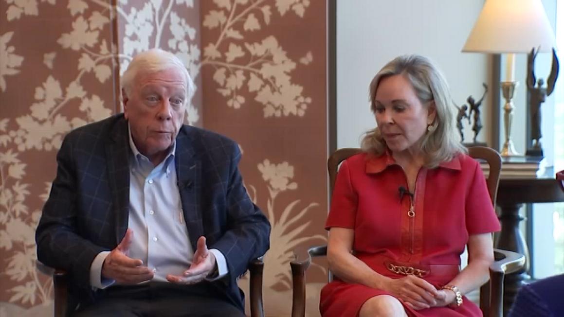 Tỷ phú Houston Hứa Quyên Góp 95% Tài Sản Cho Từ Thiện 1 18014713 101525 ktrk ewn nancy and rich kinder img