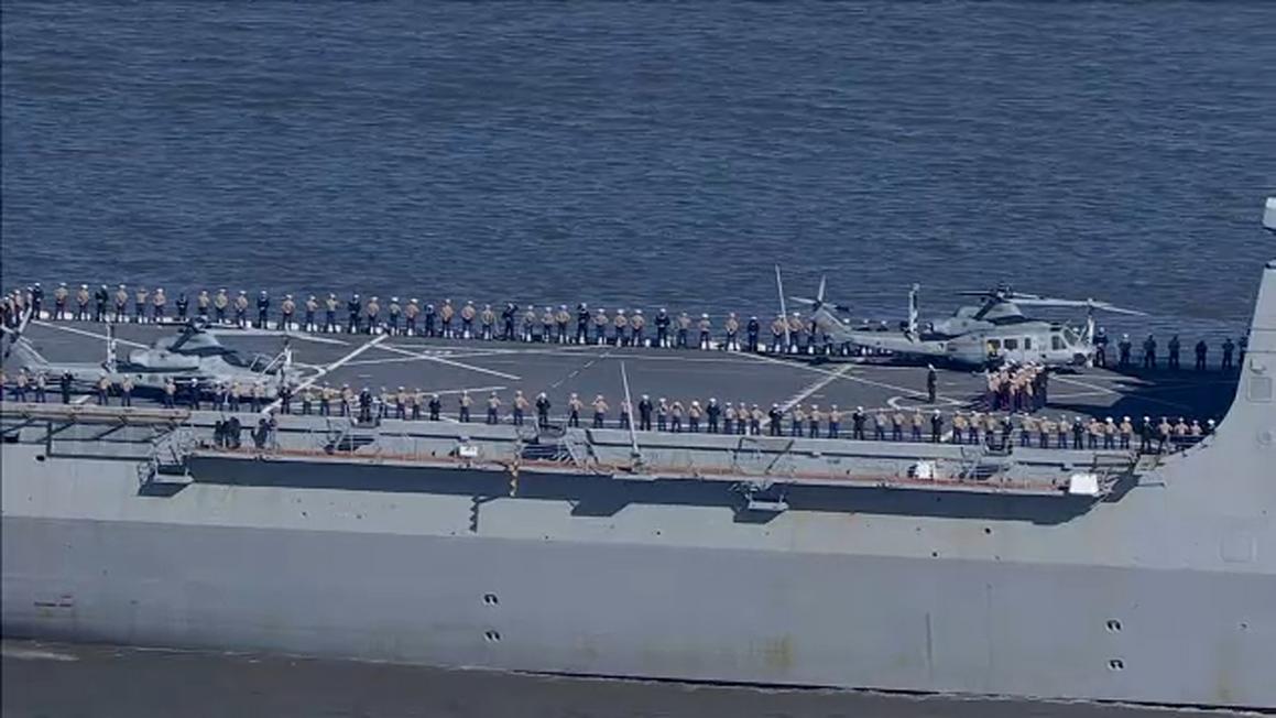 Hải quân và Tuần duyên Hoa Kỳ Rời Philadelphia Sau Lễ Kỷ Niệm 250 Năm 1 18017661 101625 wpvi ship sendoff img