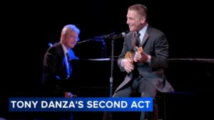 Tony Danza mang show "Standards and Stories" đến Pottstown, PA và Atlantic City, N.J. 10 Tony Danza mang show “Standards and Stories” đến Pottstown, PA và Atlantic City, N.J.