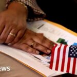 ‘Hẹn lại lịch!’: Chính phủ Mỹ đóng cửa, các buổi lễ nhập tịch bị hủy bỏ 27 ‘Hẹn lại lịch!’: Chính phủ Mỹ đóng cửa, các buổi lễ nhập tịch bị hủy bỏ