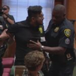 Tổ chức nhân quyền tố cáo Giám đốc Sở Cảnh sát Houston từ chối gặp mặt 30 Tổ chức nhân quyền tố cáo Giám đốc Sở Cảnh sát Houston từ chối gặp mặt