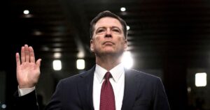 Cựu Giám đốc FBI Comey ra hầu tòa sau khi Tổng thống Trump kêu gọi truy tố 18 Cựu Giám đốc FBI Comey ra hầu tòa sau khi Tổng thống Trump kêu gọi truy tố
