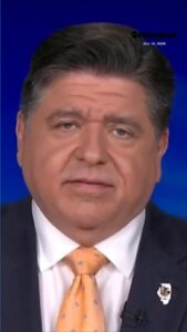 Thống Đốc Illinois Phản Ứng Trước Đe Dọa của Trump: 'Cứ Đến Bắt Tôi' 19 Thống Đốc Illinois Phản Ứng Trước Đe Dọa của Trump: ‘Cứ Đến Bắt Tôi’