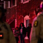 ICE Biến Thị Trấn Yên Bình Broadview Thành Vùng Hỗn Loạn, Quân Sự Hóa 31 ICE Biến Thị Trấn Yên Bình Broadview Thành Vùng Hỗn Loạn, Quân Sự Hóa