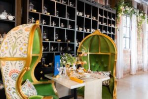 Queen Bee’s Tea Room mang phong cách Anh cổ điển và sự hiếu khách miền Nam đến Houston Heights 7 Queen Bee’s Tea Room mang phong cách Anh cổ điển và sự hiếu khách miền Nam đến Houston Heights