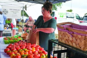 Chợ Nông Sản và Nghệ Nhân Địa Phương Ngày Càng Phát Triển Tại Austin 11 Chợ Nông Sản và Nghệ Nhân Địa Phương Ngày Càng Phát Triển Tại Austin