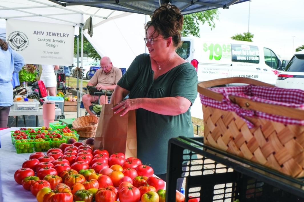 Chợ Nông Sản và Nghệ Nhân Địa Phương Ngày Càng Phát Triển Tại Austin 1 390461