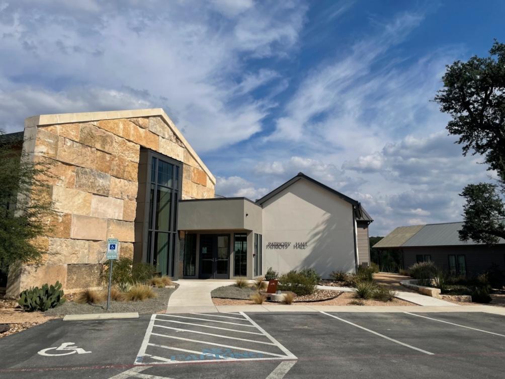 Hạt Hays Dời Địa Điểm Bỏ Phiếu Trước Ngày Bỏ Phiếu Sớm 1 390804