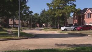 Dân Cypress đòi hỏi sự minh bạch từ hiệp hội chủ nhà 11 Dân Cypress đòi hỏi sự minh bạch từ hiệp hội chủ nhà