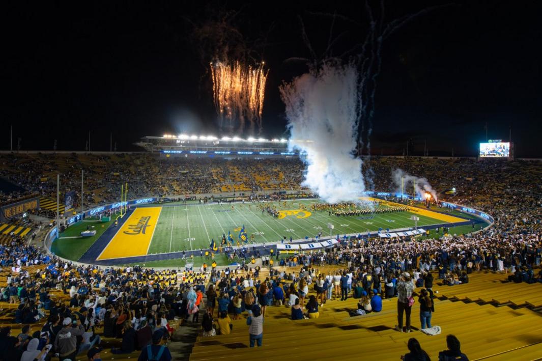 Cal tìm cách phục hồi trước đội Tar Heels của HLV Belichick sau tuần nghỉ 1 BNG L CALFBC 1005 10