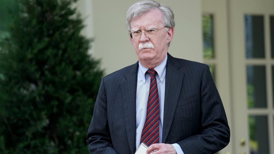 Cố vấn An ninh Quốc gia của Tổng Thống Donald Trump, ông John Bolton bị truy tố 1 GettyImages 1146096281 e1760640740334