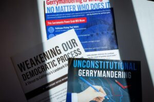 Thư độc giả: Đề xuất 50 là đối trọng với việc Texas vẽ lại bản đồ bầu cử 19 Thư độc giả: Đề xuất 50 là đối trọng với việc Texas vẽ lại bản đồ bầu cử