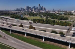 Các giao dịch của Cơ quan Nhà ở Houston tiêu tốn hàng triệu đô la ngân sách địa phương 11 Các giao dịch của Cơ quan Nhà ở Houston tiêu tốn hàng triệu đô la ngân sách địa phương