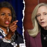 Hai thanh thiếu niên nhập cư bất hợp pháp bị bắt giữ tại Virginia sau vụ xả súng trên đường cao tốc 29 Hai thanh thiếu niên nhập cư bất hợp pháp bị bắt giữ tại Virginia sau vụ xả súng trên đường cao tốc