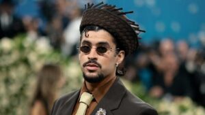 Cố vấn của Tổng thống Trump chỉ trích việc chọn Bad Bunny biểu diễn Super Bowl 20 Cố vấn của Tổng thống Trump chỉ trích việc chọn Bad Bunny biểu diễn Super Bowl