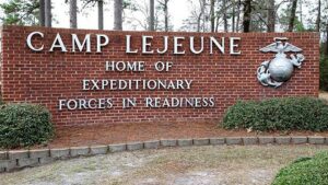 Camp Lejeune: Gia đình nạn nhân vẫn chờ công lý sau vụ bê bối nước độc 26 Camp Lejeune: Gia đình nạn nhân vẫn chờ công lý sau vụ bê bối nước độc