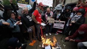 Học giả cảnh báo tình trạng 'văn hóa ám sát' bắt nguồn từ các lớp học đại học 25 Học giả cảnh báo tình trạng ‘văn hóa ám sát’ bắt nguồn từ các lớp học đại học