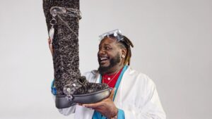T-Pain và Crocs hợp tác cho ra mắt mẫu bốt mới lấy cảm hứng từ bài hát 'Low' 3 T-Pain và Crocs hợp tác cho ra mắt mẫu bốt mới lấy cảm hứng từ bài hát ‘Low’
