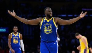 Draymond Green nhận lỗi kỹ thuật thứ 132 ngay đầu mùa giải NBA 11 Draymond Green nhận lỗi kỹ thuật thứ 132 ngay đầu mùa giải NBA