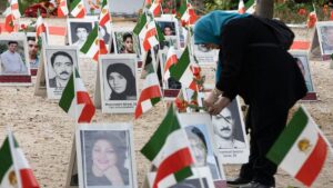 Iran hành quyết 6 tù nhân bị cáo buộc tấn công cho Israel 4 Iran hành quyết 6 tù nhân bị cáo buộc tấn công cho Israel