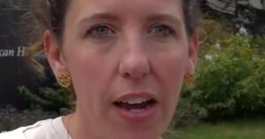 Du khách phản ứng khi Smithsonian đóng cửa vì đóng cửa chính phủ 22 Du khách phản ứng khi Smithsonian đóng cửa vì đóng cửa chính phủ