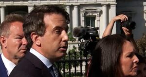 Theo dõi trực tiếp: Thẩm phán chuẩn bị tuyên án Sean Combs về các tội liên quan đến mại dâm 25 Theo dõi trực tiếp: Thẩm phán chuẩn bị tuyên án Sean Combs về các tội liên quan đến mại dâm