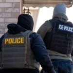 Luật Illinois Cấm Bắt Giữ Di Dân Gần Tòa Án 30 Luật Illinois Cấm Bắt Giữ Di Dân Gần Tòa Án