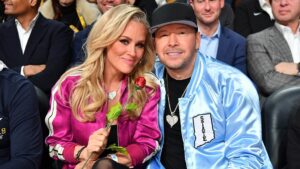 Đóng góp của những sai lầm trong quá khứ định hình hôn nhân của Donnie Wahlberg với Jenny McCarthy 6 Đóng góp của những sai lầm trong quá khứ định hình hôn nhân của Donnie Wahlberg với Jenny McCarthy