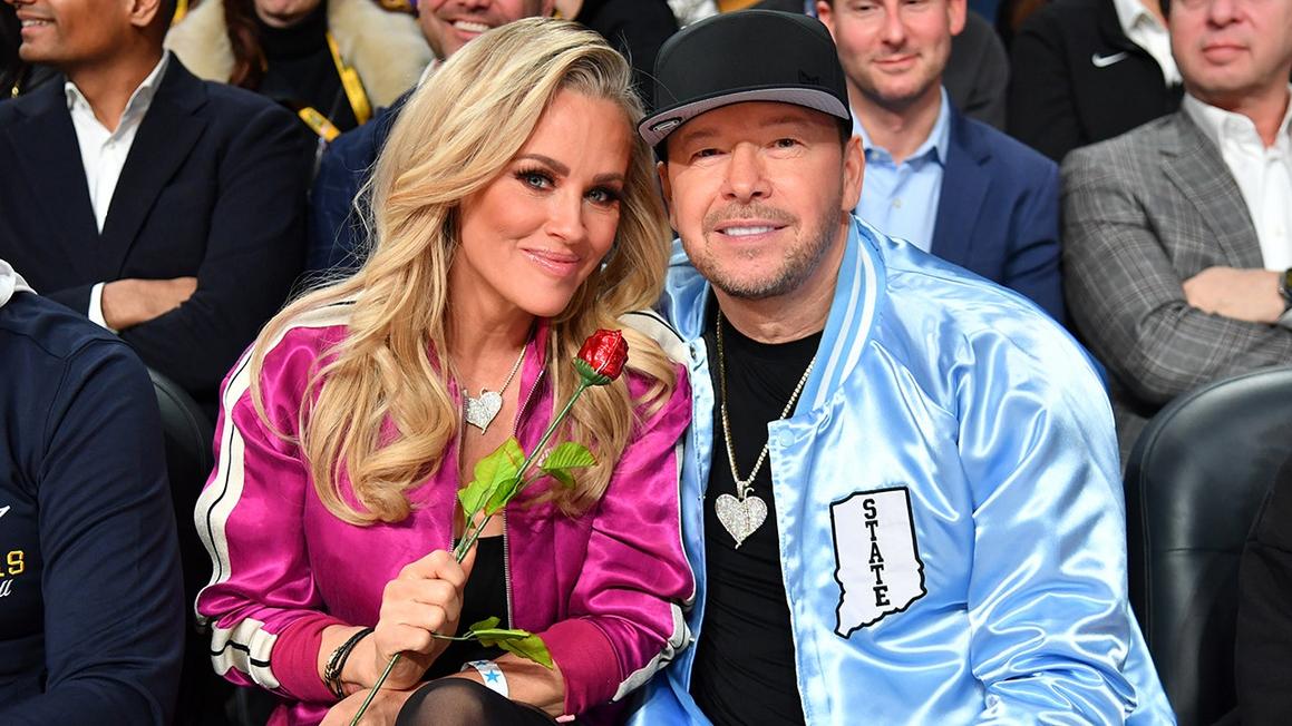 Đóng góp của những sai lầm trong quá khứ định hình hôn nhân của Donnie Wahlberg với Jenny McCarthy 1 jenny mccarthy donnie wahlberg