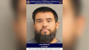 Nhà thầu ở Quận Harris bị tố nhận tiền mà không hoàn thành công việc 26 Nhà thầu ở Quận Harris bị tố nhận tiền mà không hoàn thành công việc