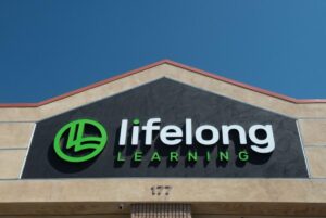 Hàng Triệu Đô-la Tiền Thuế của California Bị Chi Phối bởi Một Tập Đoàn Tư Nhân 14 Hàng Triệu Đô-la Tiền Thuế của California Bị Chi Phối bởi Một Tập Đoàn Tư Nhân