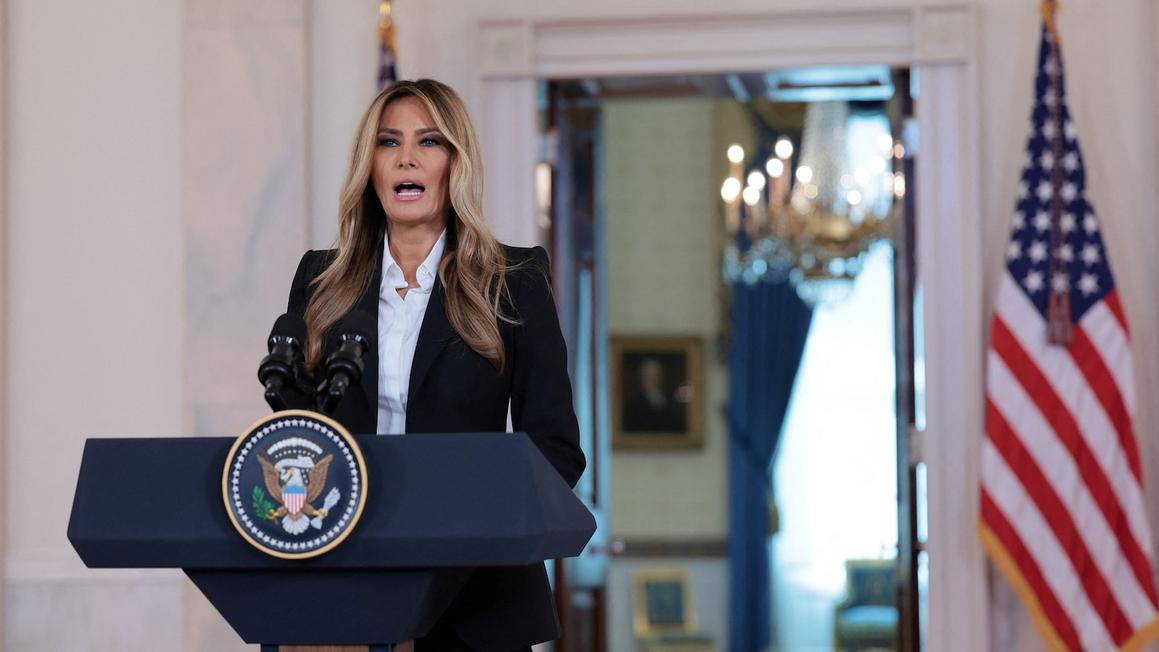 Đệ Nhất Phu Nhân Melania Trump cho biết đã liên lạc với Tổng thống Putin về trẻ em bị ảnh hưởng bởi chiến tranh 1 melania trump 1 rt gmh