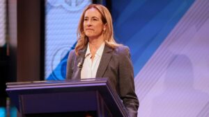 Dân biểu Mikie Sherrill Vận Động Ráo Riết Với Sự Ủng Hộ Từ Obama, Lôi Kéo Nhân Vật Nổi Tiếng Tại New Jersey Khi Cuộc Đua Gay Cấn 19 Dân biểu Mikie Sherrill Vận Động Ráo Riết Với Sự Ủng Hộ Từ Obama, Lôi Kéo Nhân Vật Nổi Tiếng Tại New Jersey Khi Cuộc Đua Gay Cấn