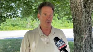 Cựu Đại Sứ Trump Khoe Khoản Quyên Góp Lớn Cho Cuộc Chiến Lật Ghế Thượng Viện Dân Chủ 21 Cựu Đại Sứ Trump Khoe Khoản Quyên Góp Lớn Cho Cuộc Chiến Lật Ghế Thượng Viện Dân Chủ