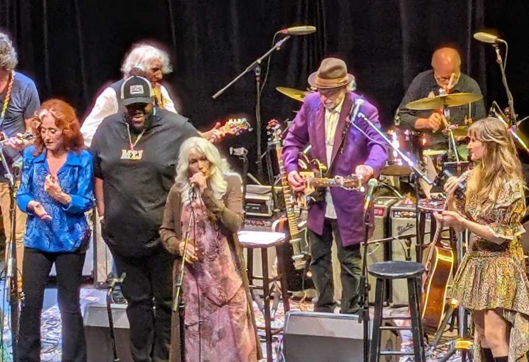 Đại nhạc hội tôn vinh huyền thoại âm nhạc Emmylou Harris 1 sjm l emmylou 1005