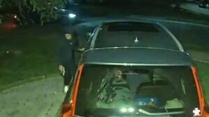 Nhiều cộng đồng ở South Jersey ghi nhận gia tăng các vụ trộm và phá hoại xe hơi 14 Nhiều cộng đồng ở South Jersey ghi nhận gia tăng các vụ trộm và phá hoại xe hơi