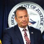 ICE chuẩn bị triển khai đặc vụ đến Portland giữa lúc gia tăng tấn công từ Antifa 30 ICE chuẩn bị triển khai đặc vụ đến Portland giữa lúc gia tăng tấn công từ Antifa