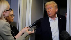 TT Trump nói 'sẽ xem xét' giải pháp hai nhà nước sau thỏa thuận Gaza 5 TT Trump nói ‘sẽ xem xét’ giải pháp hai nhà nước sau thỏa thuận Gaza