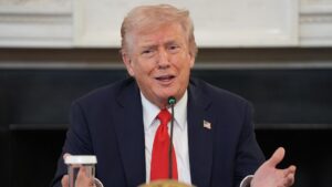 Trump Phát Động Chiến Dịch Toàn Diện Vạch Trần Mạng Lưới Tài Trợ Antifa 18 Trump Phát Động Chiến Dịch Toàn Diện Vạch Trần Mạng Lưới Tài Trợ Antifa