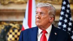 Tòa Bạch Ốc đáp trả giới truyền thông về việc quy trách nhiệm đóng cửa chính phủ cho Đảng Dân chủ 19 Tòa Bạch Ốc đáp trả giới truyền thông về việc quy trách nhiệm đóng cửa chính phủ cho Đảng Dân chủ