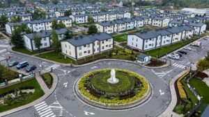 Nhà Phát Triển Hoa Kỳ Xây Nhà Cho Người Ukraine Bị Di Dời 5 Nhà Phát Triển Hoa Kỳ Xây Nhà Cho Người Ukraine Bị Di Dời