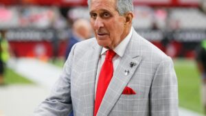 Quỹ Gia Đình Arthur M. Blank Quyên Góp 50 Triệu Đô Cho Các Trường Đại Học Da Màu Ở Atlanta 24 Quỹ Gia Đình Arthur M. Blank Quyên Góp 50 Triệu Đô Cho Các Trường Đại Học Da Màu Ở Atlanta