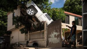 Số người chết vì mưa lũ ở Mexico tăng lên 44 25 Số người chết vì mưa lũ ở Mexico tăng lên 44