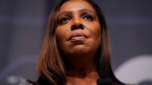 Letitia James, Luật Sư Tổng Chưởng Lý New York Từng Đối Đầu Trump, Big Tech và NRA 20 Letitia James, Luật Sư Tổng Chưởng Lý New York Từng Đối Đầu Trump, Big Tech và NRA
