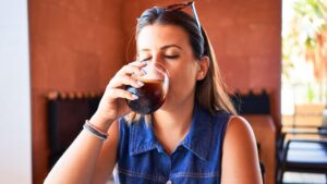 Nghiên cứu mới: Nước ngọt có thể ảnh hưởng tiêu cực đến tâm trạng và sức khỏe đường ruột 15 Nghiên cứu mới: Nước ngọt có thể ảnh hưởng tiêu cực đến tâm trạng và sức khỏe đường ruột