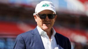 Chủ nhân đội Jets Woody Johnson chỉ trích Justin Fields, bảo vệ Aaron Glenn giữa khởi đầu ảm đạm 9 Chủ nhân đội Jets Woody Johnson chỉ trích Justin Fields, bảo vệ Aaron Glenn giữa khởi đầu ảm đạm